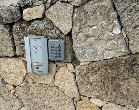 Solutions modulables d'interphonie pour une communication facile à Aix-en-Provence dans les Bouches-du-Rhône 13